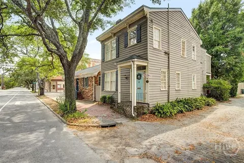 111 E Broad St, Savannah, GA 31401