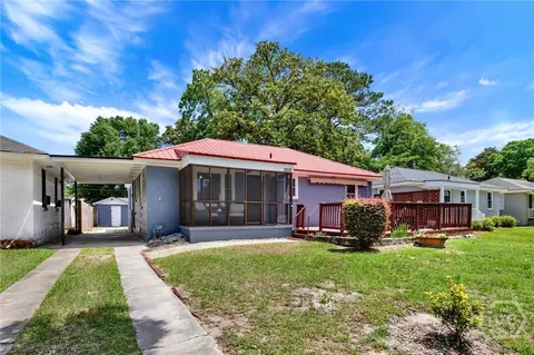 2218 Hanson St, Savannah, GA 31404