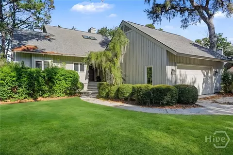 4 Fore Royal Cir, Savannah, GA 31411