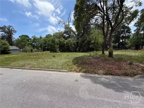 1211 E 60th St, Savannah, GA 31404