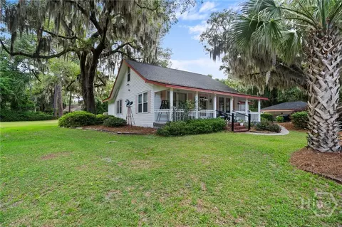 9042 Ferguson Ave, Savannah, GA 31406