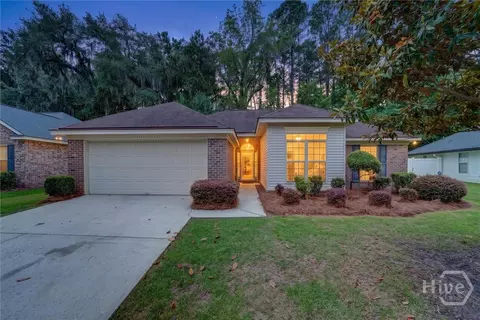 105 Oak Grove Ln, Savannah, GA 31419