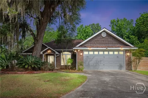 84 Ashley Ct, Richmond Hill, GA 31324