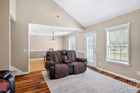Entry Way - 124 Teal Dr, Springfield, GA 31329 photo 3 of 5