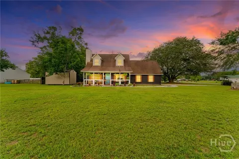 100 Live Oak Cir, Rincon, GA 31326