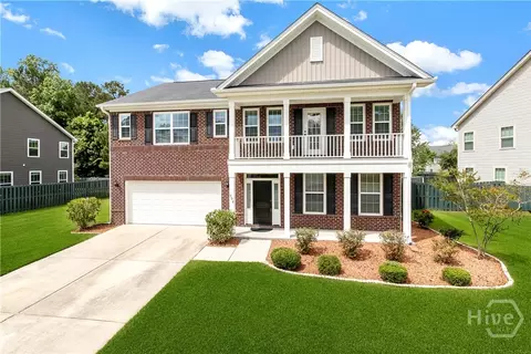 906 Castleoak Dr, Richmond Hill, GA 31324