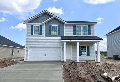 305 Juniper Dr, Hinesville, GA 31313