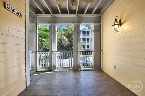 2713 Whitemarsh Way, Savannah, GA 31410