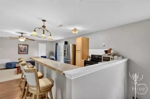 Kitchen - 129 Marsh Dr, Midway, GA 31320 photo 5 of 7