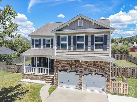 65 Patriot Dr, Richmond Hill, GA 31324