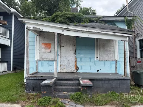 1010 E 38th St, Savannah, GA 31401