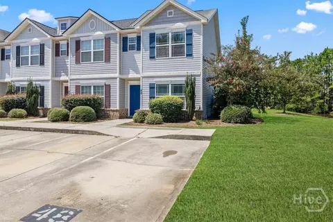48 Winter Lake Cir, Savannah, GA 31407
