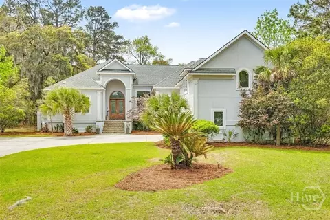 9 Oak Glade Ct, Savannah, GA 31411