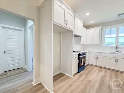 Entry Way - 225 Cottage Loop, Midway, GA 31320 photo 2 of 3