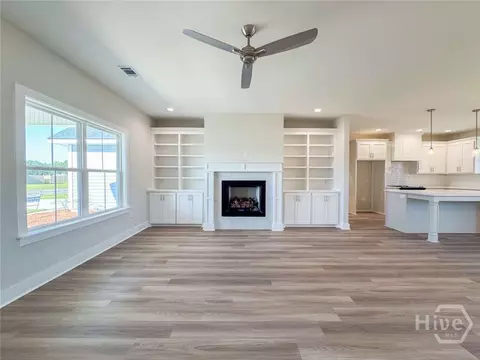 Living - 225 Cottage Loop, Midway, GA 31320 photo 2 of 4