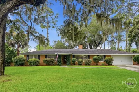 8305 Meadowbrook Rd, Savannah, GA 31406