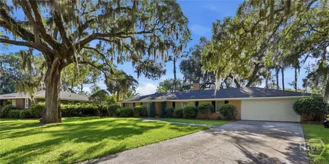 8305 Meadowbrook Rd, Savannah, GA 31406