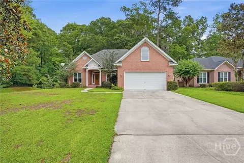 4 Oak Park Pl, Savannah, GA 31405