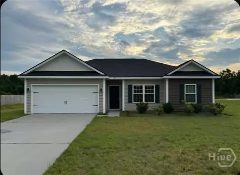 152 Summerhill Dr NE, Ludowici, GA 31316