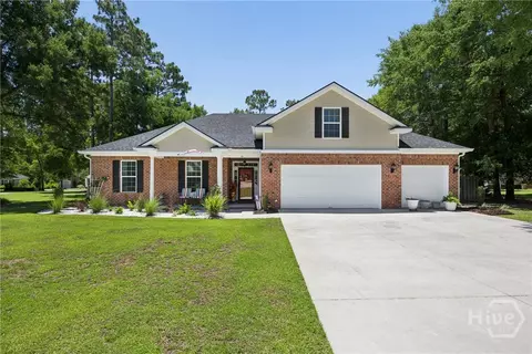 103 Mingledorff Ct, Springfield, GA 31329
