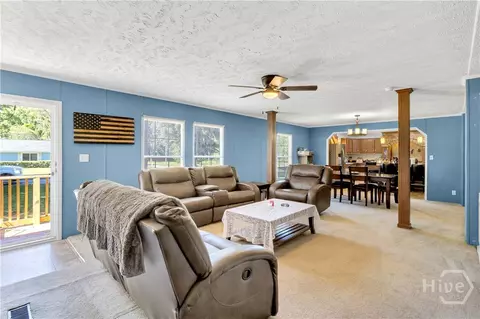 15 2nd St, Midway, GA 31320 photo 5