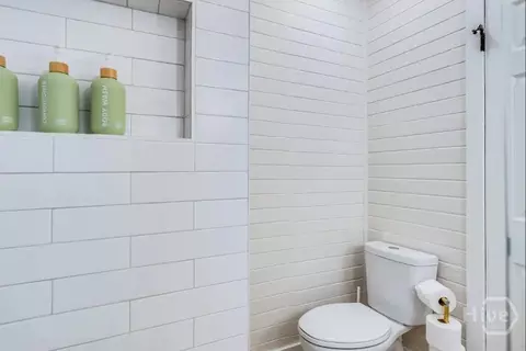 Bath - 413 E Mell St, Pooler, GA 31322 photo 3 of 3