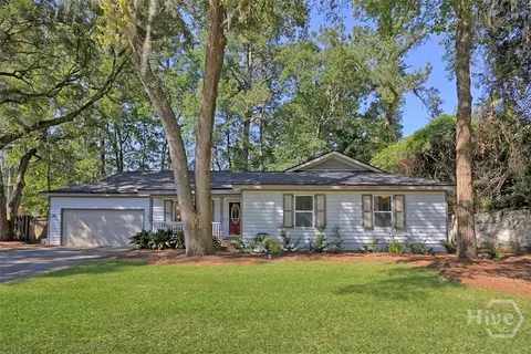 220 N Cromwell Rd, Savannah, GA 31410