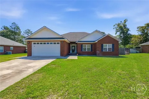 94 Taylor Wells Ln, Hinesville, GA 31313
