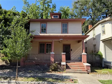 641 E 39th St, Savannah, GA 31401