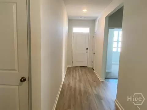 Entry Way - 116 Windrush Pnes, Pooler, GA 31322 photo 2 of 6