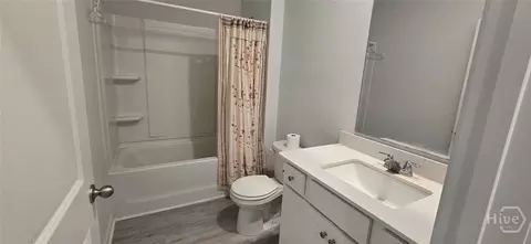 Bath - 116 Windrush Pnes, Pooler, GA 31322 photo 2 of 2