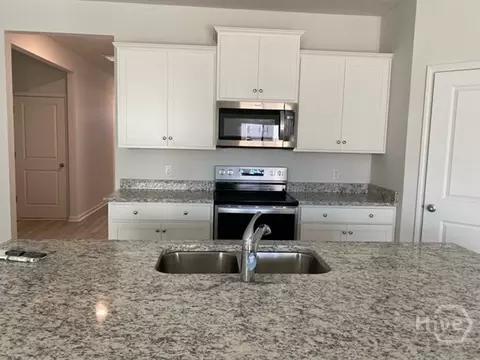 Kitchen - 116 Windrush Pnes, Pooler, GA 31322 photo 1 of 5