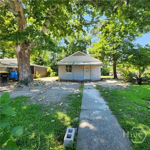 1001 Bowden St, Savannah, GA 31415