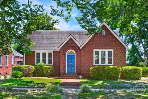 415 E 52nd St, Savannah, GA 31405