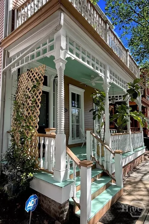 1116 Barnard St, Savannah, GA 31401