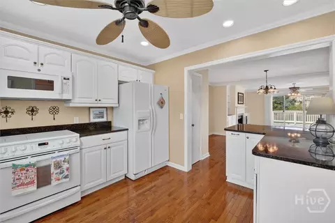 Kitchen - 12502 Apache Ave #18, Savannah, GA 31419 photo 1 of 3