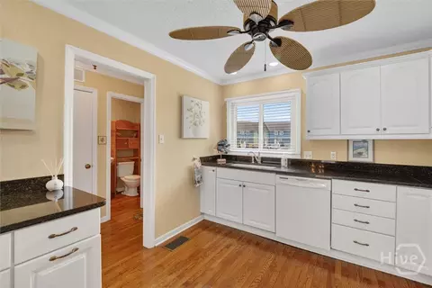 Kitchen - 12502 Apache Ave #18, Savannah, GA 31419 photo 3 of 3