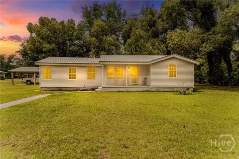 164 E Academy St, Ludowici, GA 31316
