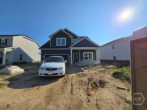 186 Hanover Pl, Richmond Hill, GA 31324