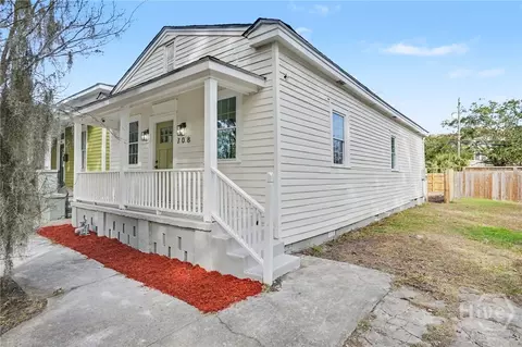 708 W 36th St, Savannah, GA 31415