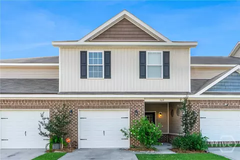 569 Governor Treutlen Cir, Pooler, GA 31322
