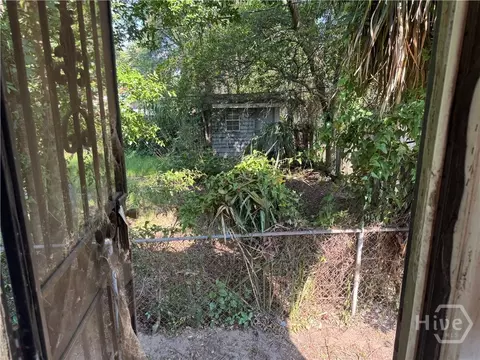 Exterior - 2913 Burroughs St, Savannah, GA 31405 photo 2 of 6