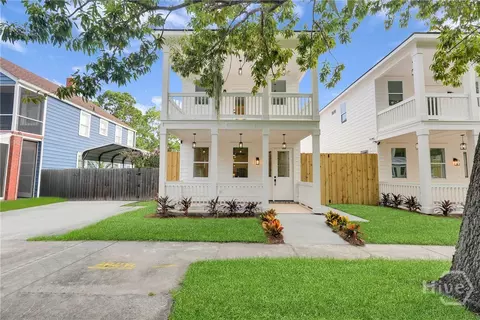 904 E 33rd St, Savannah, GA 31401