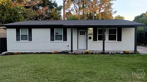 1217 E 34th St, Savannah, GA 31404