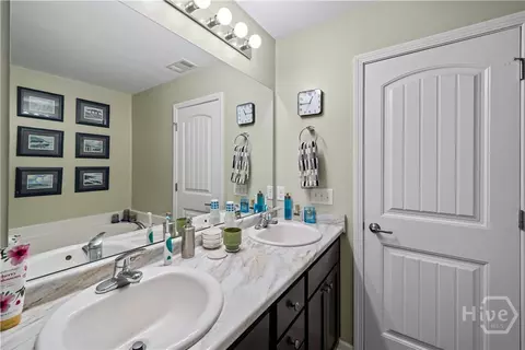 Bath - 139 Greystone Dr, Guyton, GA 31312 photo 2 of 6