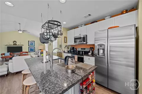 Kitchen - 139 Greystone Dr, Guyton, GA 31312 photo 4 of 4