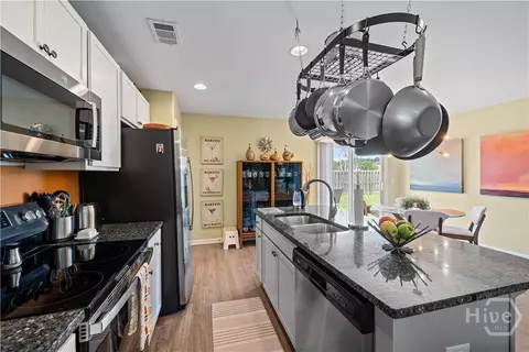 Kitchen - 139 Greystone Dr, Guyton, GA 31312 photo 2 of 4