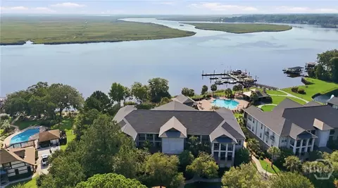 2707 River Oaks Dr, Richmond Hill, GA 31324