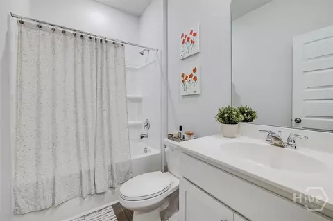 Bath - 264 Lillian St, Rincon, GA 31326 photo 2 of 2