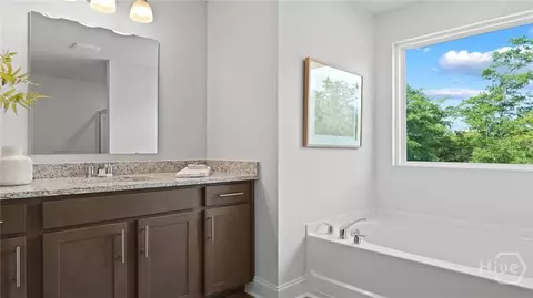 Bath - 192 Buckeye Rd, Guyton, GA 31312 photo 2 of 3